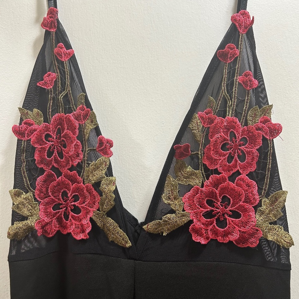 Misguided Mesh V neck Floral Embroidered Jumpsuit US 4